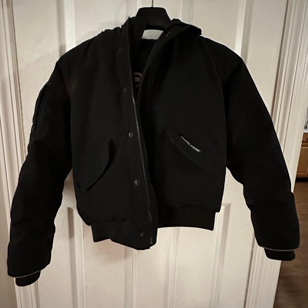 Canada Goose
Kid's Rundle Coyote Fur-Trim Down Bomber Jacket